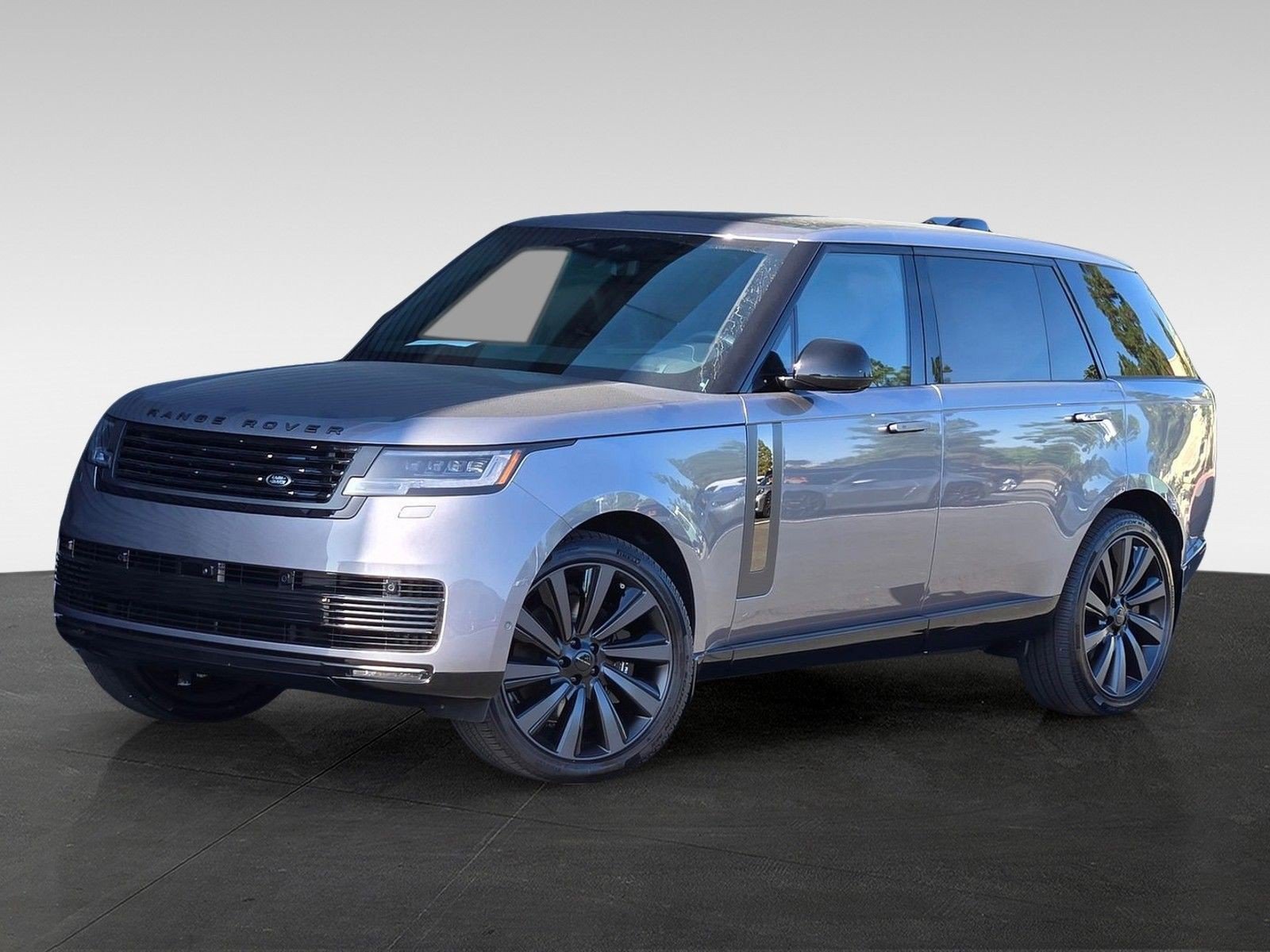 New 2026 Land Rover Range Rover SV AWD/4WD image 2