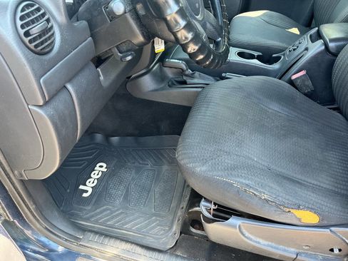 Used 2004 Jeep Liberty Sport w/ PWR Convenience Group image 14