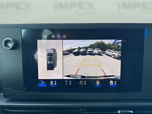 Used 2024 Chevrolet Silverado EV W/T image 19