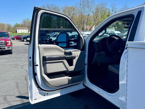 Used 2018 Ford F350 XL w/ Power Equipment Group RWD image 12