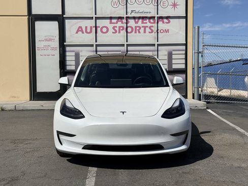 Used 2023 Tesla Model 3 Standard Range image 3