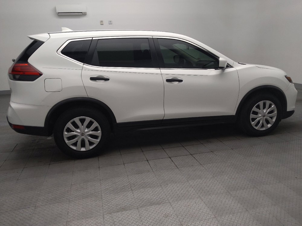Used 2017 Nissan Rogue S FWD image 10