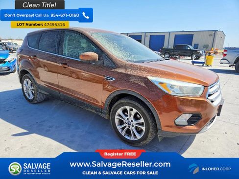 Used 2017 Ford Escape SE image 5