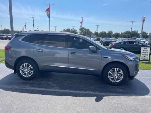 Used 2018 Buick Enclave Essence AWD/4WD image 4