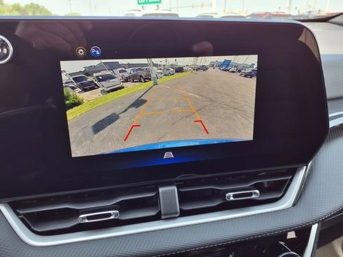 New 2026 Chevrolet Equinox LT w/ Convenience Package II image 16