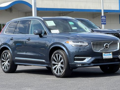 Used 2023 Volvo XC90 B5 Plus w/ Protection Package Premier AWD/4WD image 6