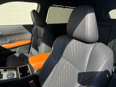 New 2025 Mitsubishi Outlander SEL image 21