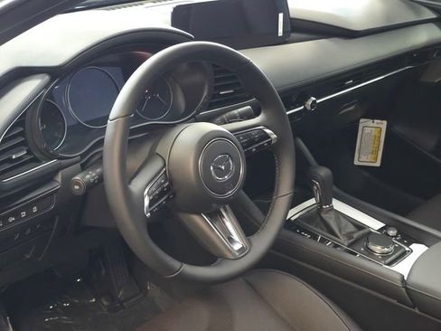 New 2026 MAZDA MAZDA3 Hatchback w/Premium Plus Pkg image 7