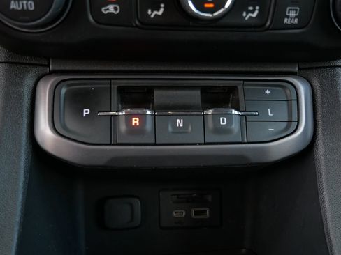 Used 2023 GMC Acadia AT4 w/ Technology Package AWD/4WD image 23