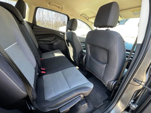 Used 2015 Ford Escape SE image 11