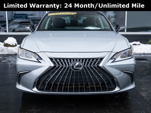 Used 2023 Lexus ES 350 w/ Premium Package image 2