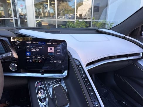 Used 2022 Chevrolet Corvette Stingray Premium Conv image 47