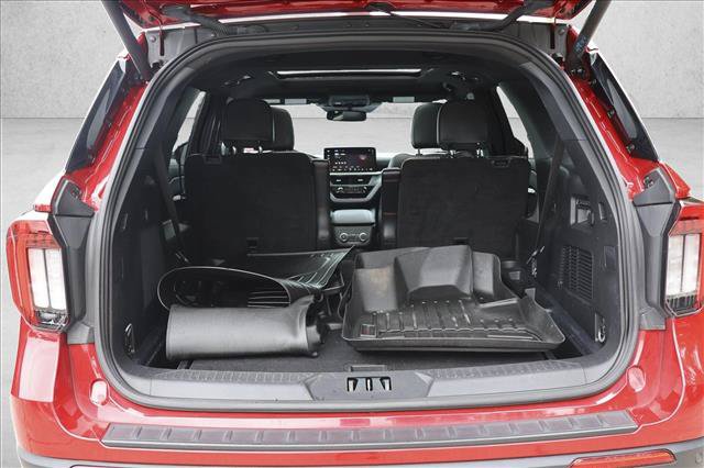 Used 2025 Ford Explorer ST AWD/4WD image 25