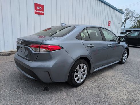 Used 2022 Toyota Corolla LE FWD image 8