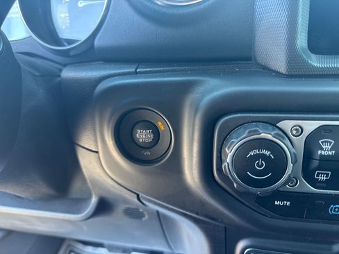 Used 2021 Jeep Wrangler Unlimited Rubicon 4xe w/ Steel Bumper Group image 20