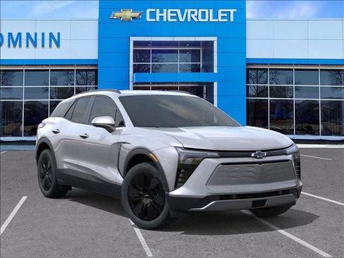 Used 2025 Chevrolet Blazer EV LT w/ Midnight/Sport Edition AWD/4WD image 7