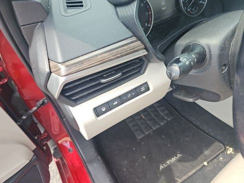 Used 2020 Nissan Altima 2.5 Platinum image 12