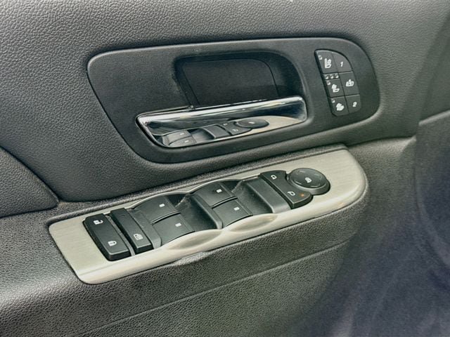 Used 2013 Chevrolet Silverado 2500 LTZ w/ LTZ Plus Package AWD/4WD image 18