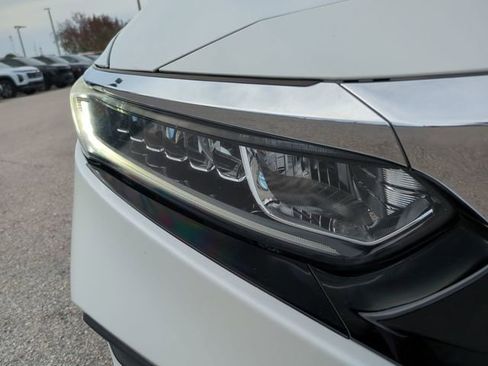 Used 2019 Honda Accord LX image 10