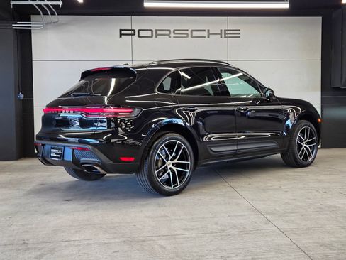 Certified 2026 Porsche Macan Base image 6
