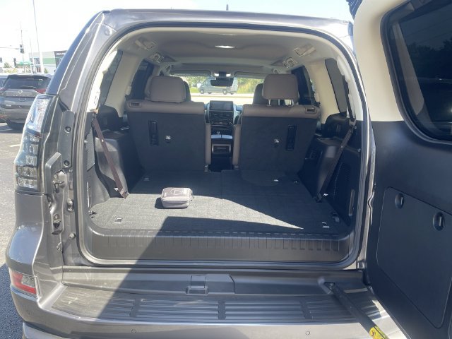Used 2023 Lexus GX 460 Premium AWD/4WD image 34