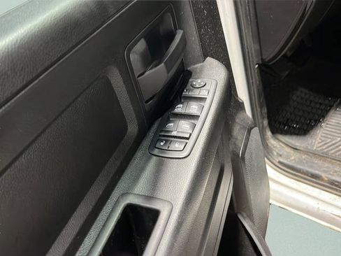 Used 2019 RAM 1500 Express w/ Express Value Package image 35