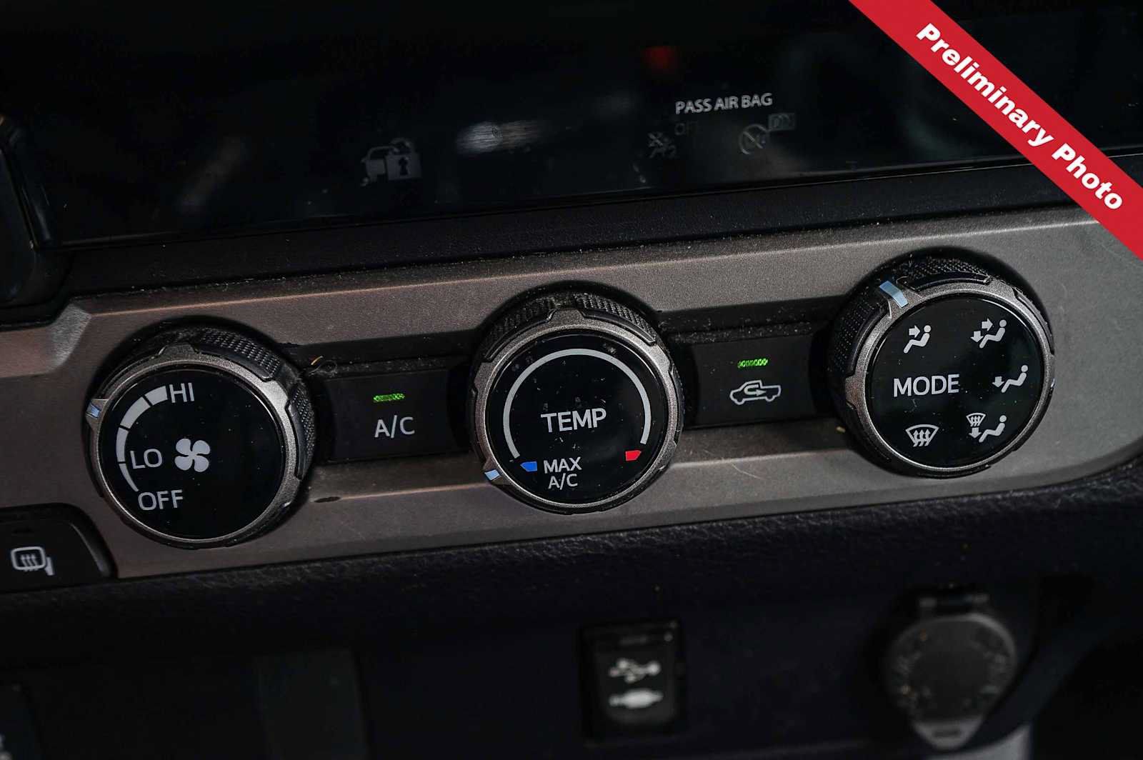 Used 2018 Toyota Tacoma SR RWD image 20