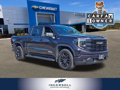 Used 2024 GMC Sierra 1500 Elevation w/ LPO, Elevation Black Package