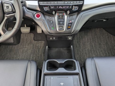 Certified 2026 Honda Odyssey EX-L image 25