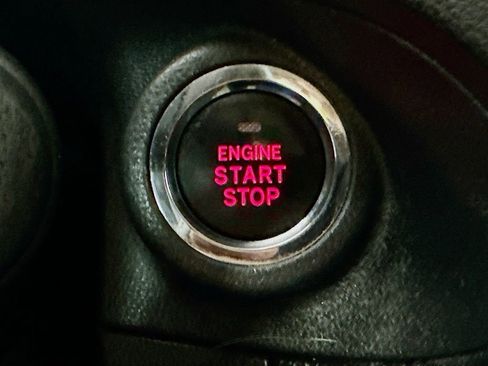 Used 2023 Subaru Forester Premium image 28