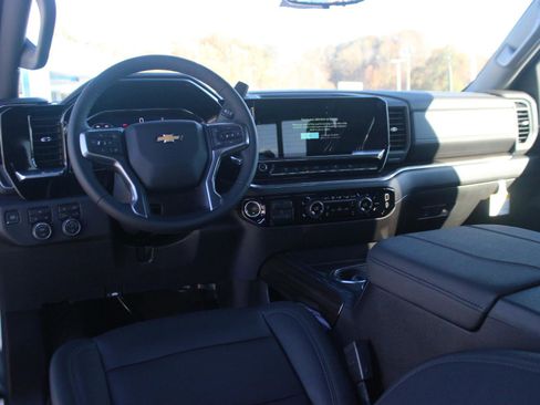 New 2025 Chevrolet Silverado 2500 LT w/ Z71 Chrome Sport Edition image 15