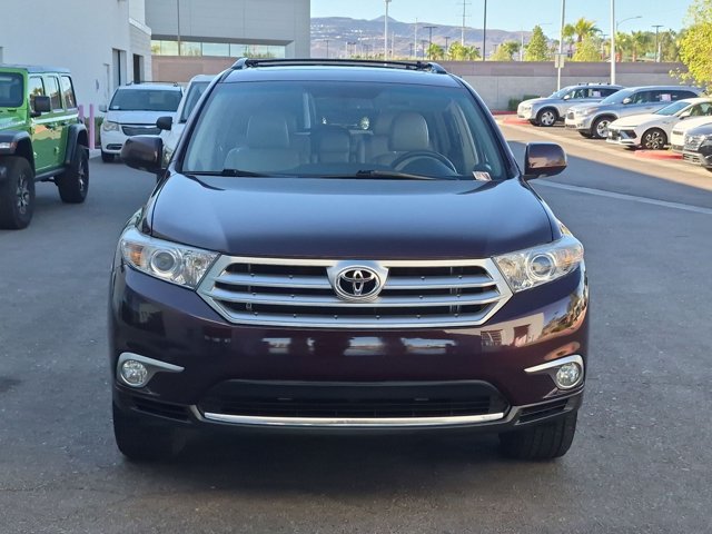 Used 2012 Toyota Highlander Limited w/ Tow Pkg FWD image 2