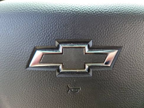 Used 2025 Chevrolet Silverado 1500 Custom Trail Boss AWD/4WD image 32