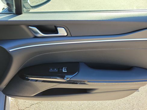 Certified 2025 Kia K5 GT-Line image 10