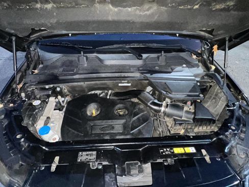 Used 2017 Land Rover Discovery Sport HSE image 7