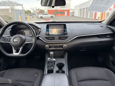 Used 2020 Nissan Altima 2.5 S FWD image 9