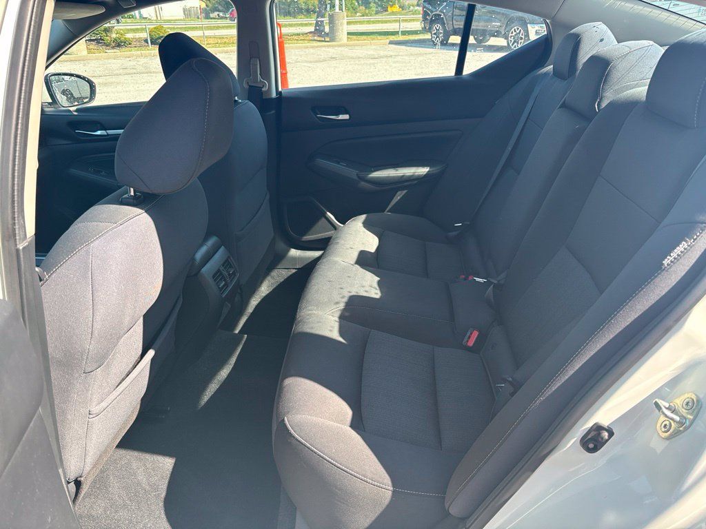 Used 2019 Nissan Altima 2.5 SV AWD/4WD image 14