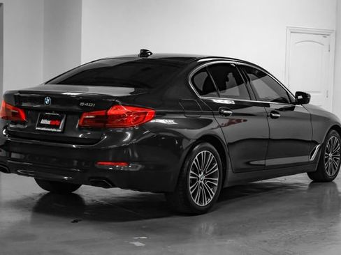 Used 2018 BMW 540i RWD image 10