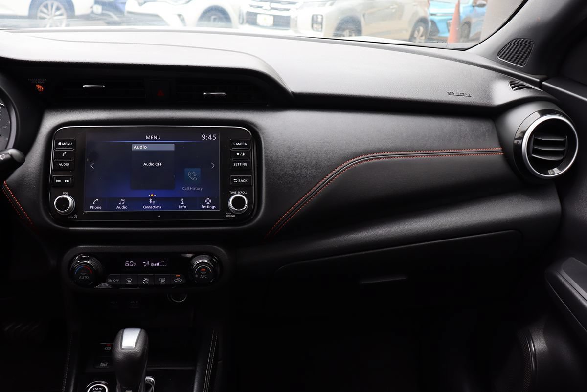 Used 2023 Nissan Kicks SR FWD image 43