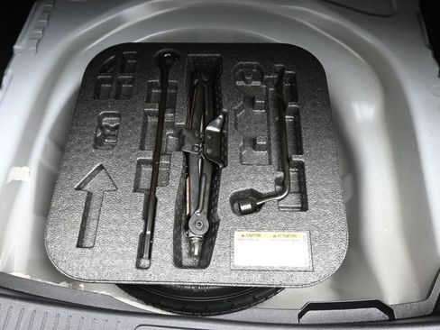 Used 2023 Toyota Corolla LE w/ Carpet Mat Package (TMS) FWD image 46