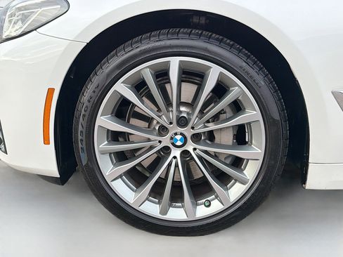 Used 2023 BMW 530i w/ Premium Package image 43