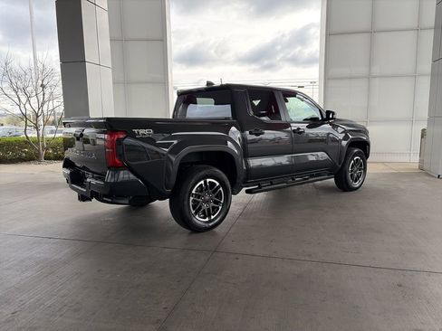 Certified 2025 Toyota Tacoma TRD Sport AWD/4WD image 5