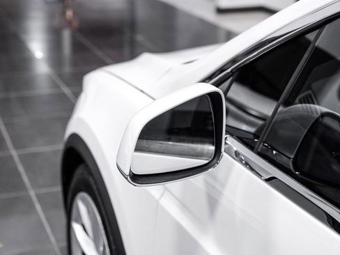 Used 2017 Tesla Model X 75D AWD/4WD image 47
