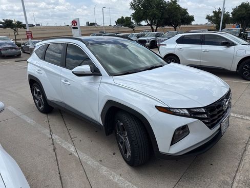 Used 2022 Hyundai Tucson SEL w/ Cargo Package AWD/4WD image 3
