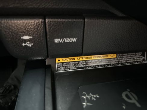 Used 2019 Toyota Camry XSE image 35