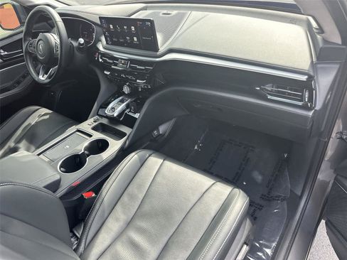Certified 2025 Acura MDX FWD w/ Technology Package image 13