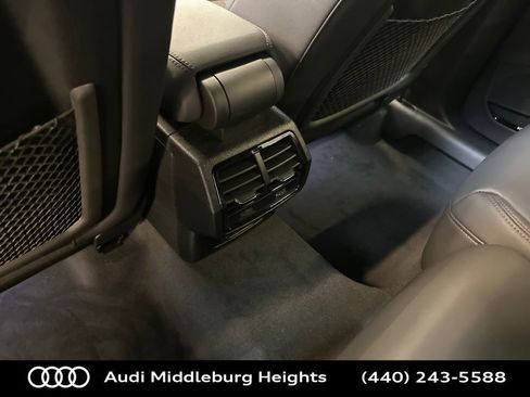 New 2025 Audi Q3 2.0T Premium image 28