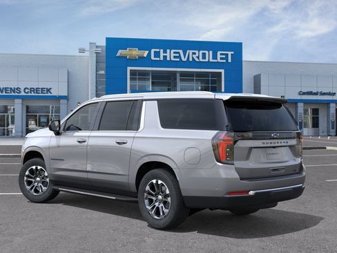 New 2026 Chevrolet Suburban LT w/ Sun And Tow Package AWD/4WD image 5