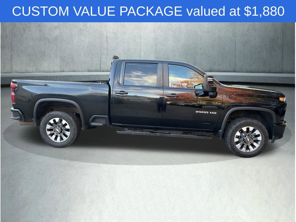 Used 2022 Chevrolet Silverado 2500 Custom w/ Custom Value Package AWD/4WD image 6