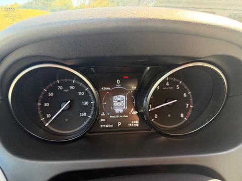 Used 2017 Land Rover Discovery Sport SE image 20